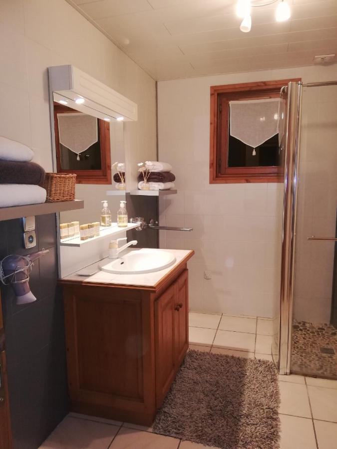 Chambres En Chalet Petit Dejeuner Inclus La Cote d'Arbroz Eksteriør bilde