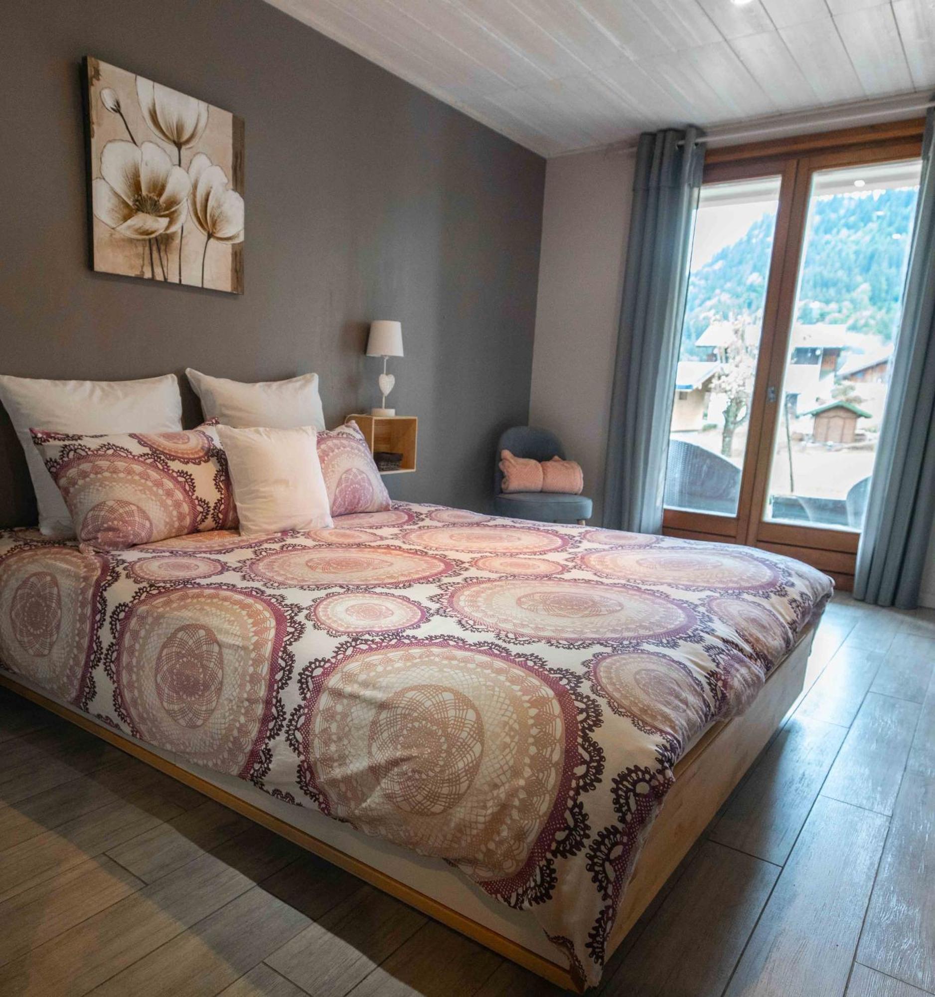 Chambres En Chalet Petit Dejeuner Inclus La Cote d'Arbroz Eksteriør bilde
